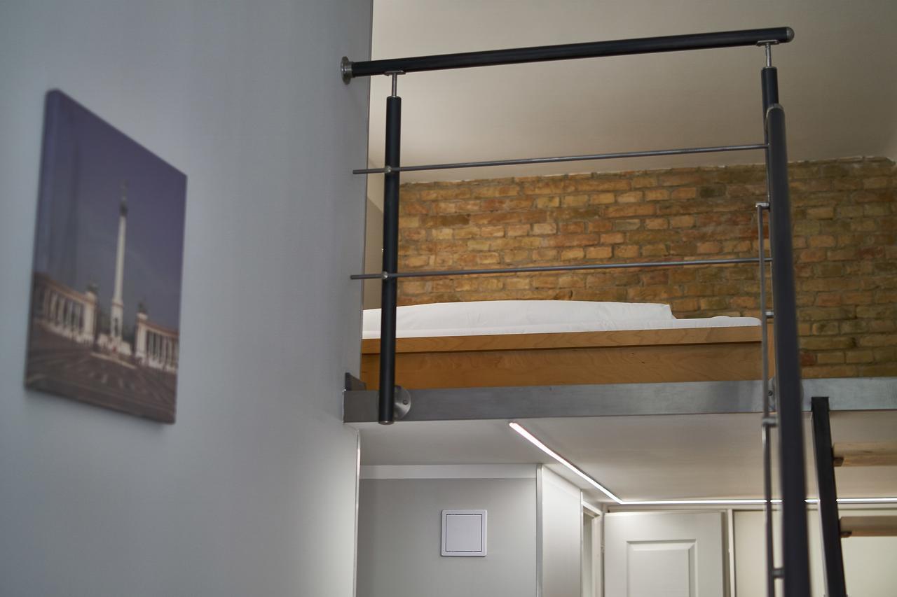 A32 Apartment | ブダペスト エクステリア 写真