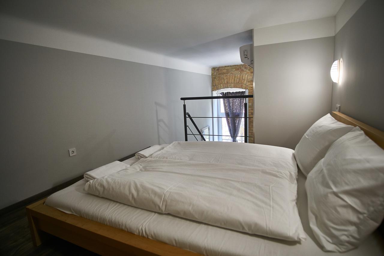 A32 Apartment | ブダペスト エクステリア 写真