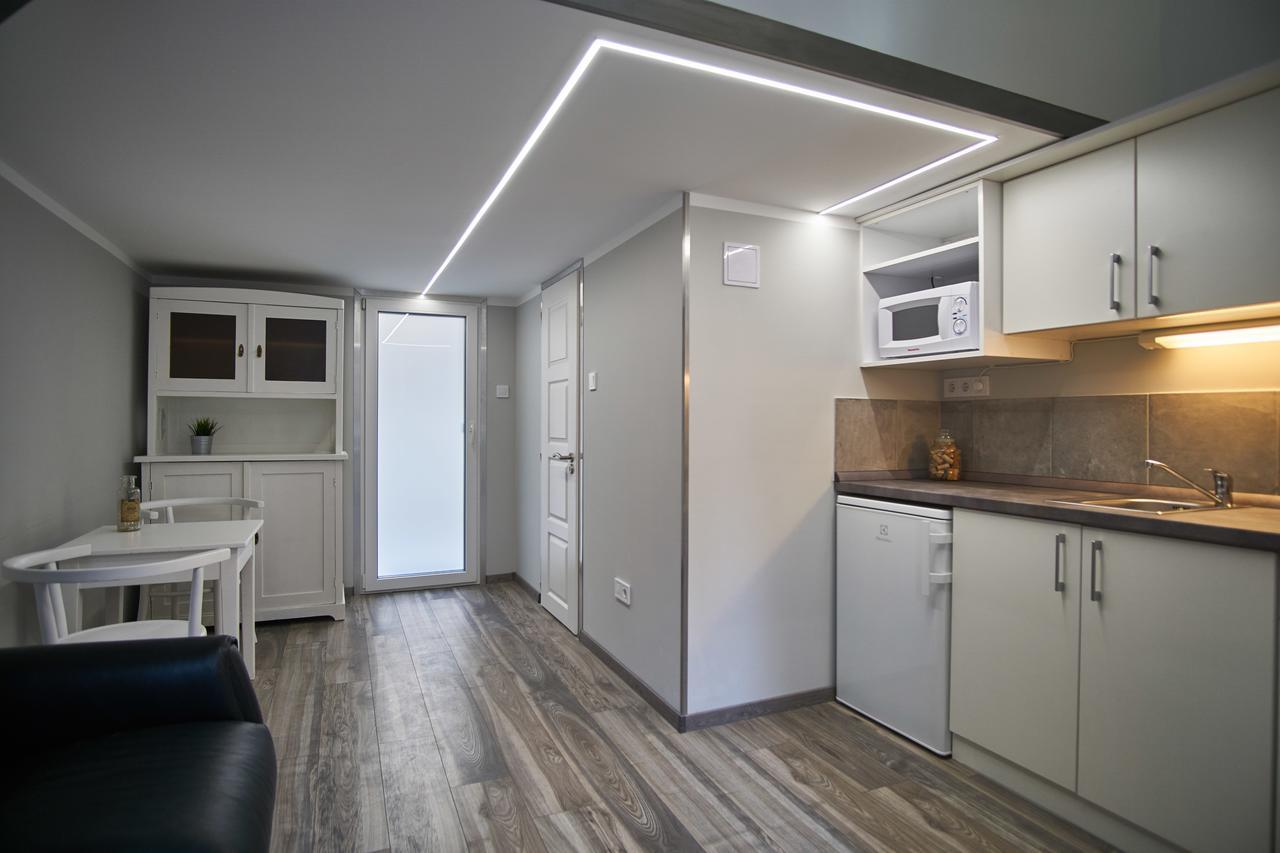 A32 Apartment | ブダペスト エクステリア 写真