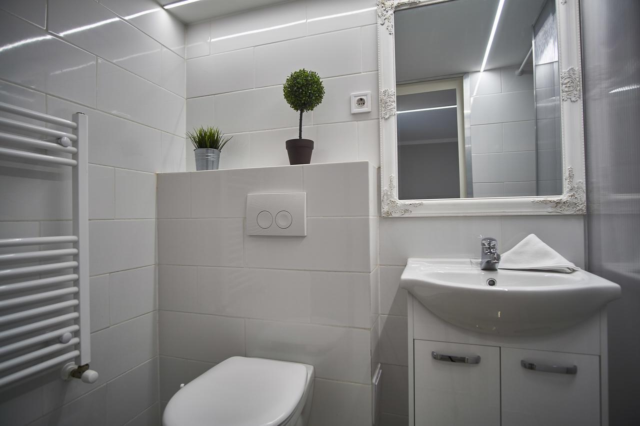 A32 Apartment | ブダペスト エクステリア 写真